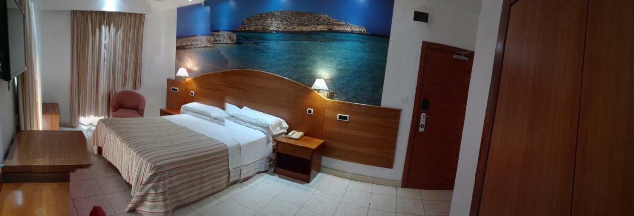 Hotel Vedra San Antonio  Exterior photo